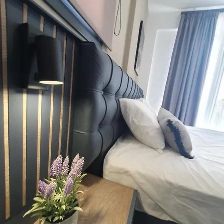 Olea Luxury מלון דירות